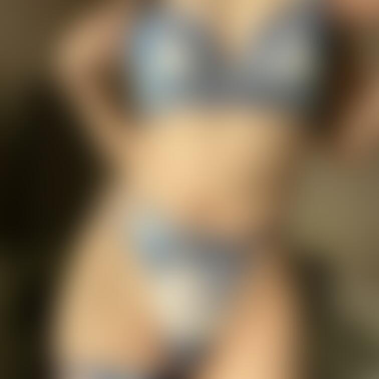 今日の下着姿の自撮りまとめ🫶🏻✨
日に照らされてなんだかしっとり。