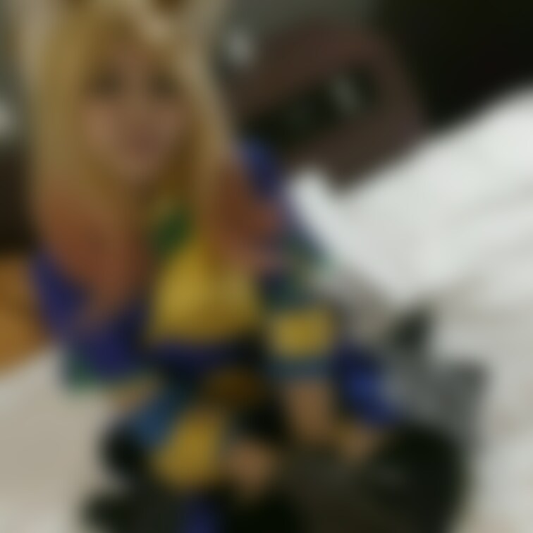 衣装:アーチャー 金髪ケモ耳)約14分
意外と下半身の露出が高い衣装
可愛さとえっちさが混ざっているのが最高
黒ブルマのようなアンダーが好みの人は意外と多いはず
魅力的なふともも、キャラ衣装を知らない方でもぜひ見てほしいところですね。絡みが無くても着エロ動画でも十分にえっちでそそります。