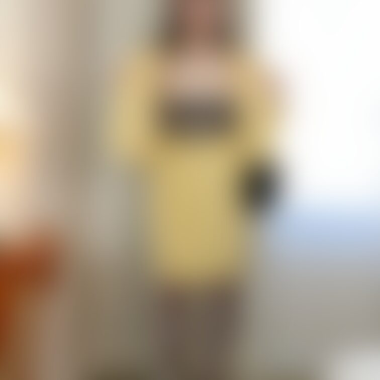 #003 MKちゃん
「ドM顔面弄り+ガニ股ピースで立ちション」(4/28ページ)
Ekusiad専属元祖放尿