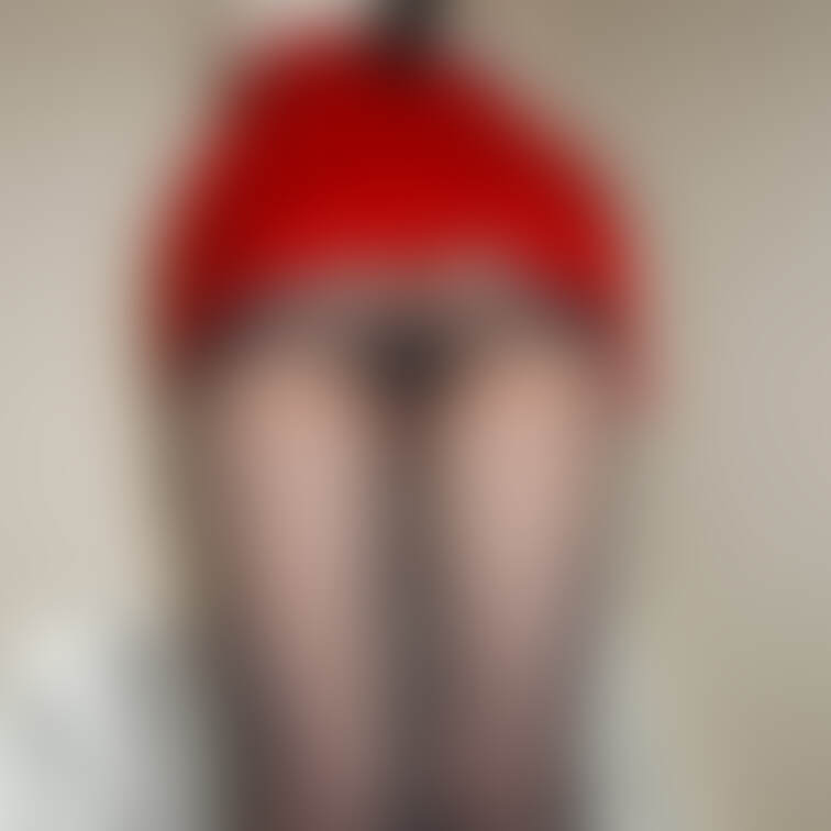 【この季節はサンタコスプレ】
お試しプラン限定（もっと応援プランでは動画公開中）
画像：2枚

クリスマスプレゼ