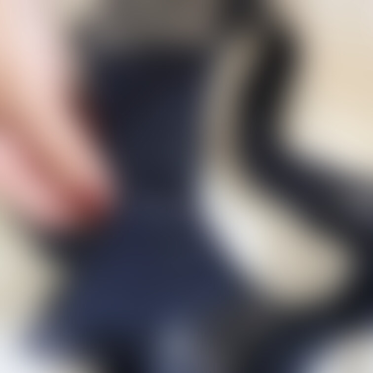 えっちな妄想で…
すぐこんなに濡らしちゃってます🥺💦
いやらしい匂いが自分でもわかっちゃうくらい…😆💕
楽しみに待