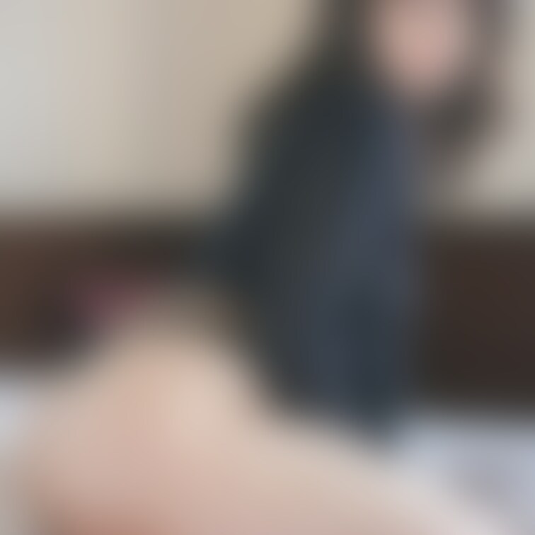 なめるようにみて。