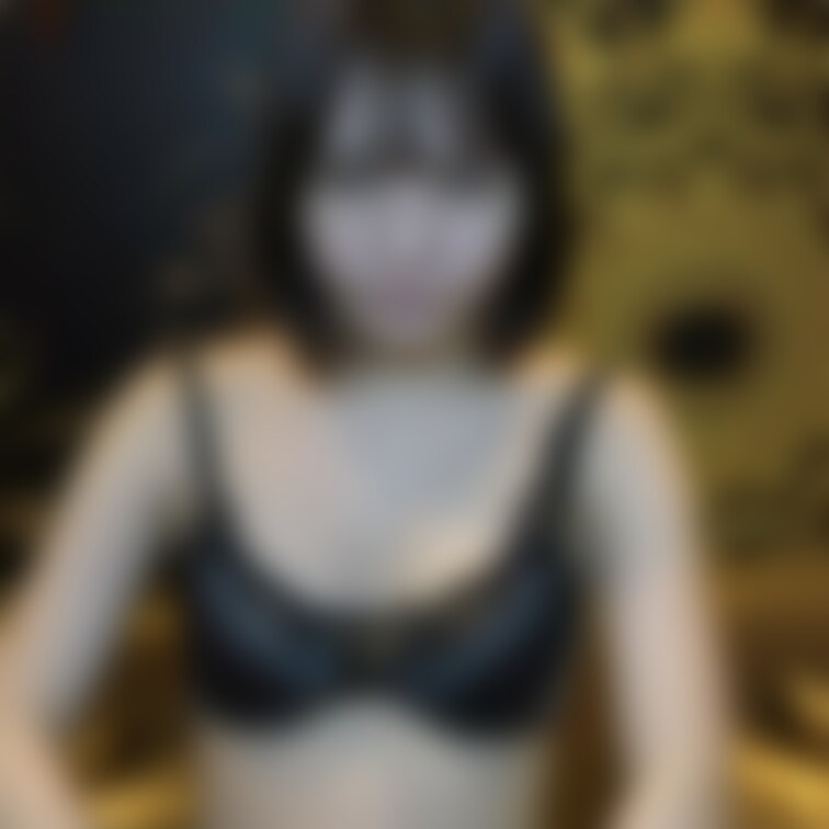 【No.2 新宿のみらいちゃん】おっぱい舐め
緊張してる顔かわいい