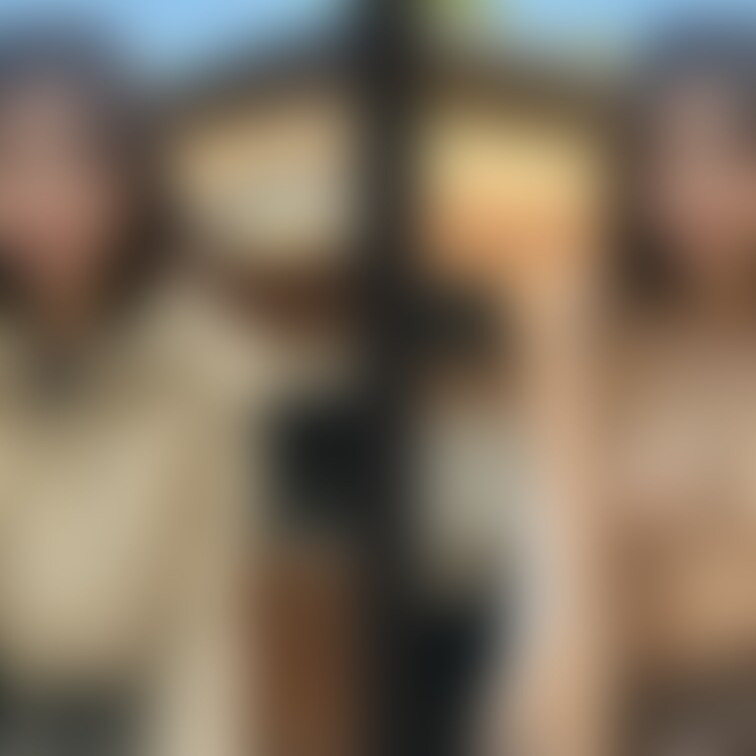 着衣と脱衣を並べた画像です 画像№1385