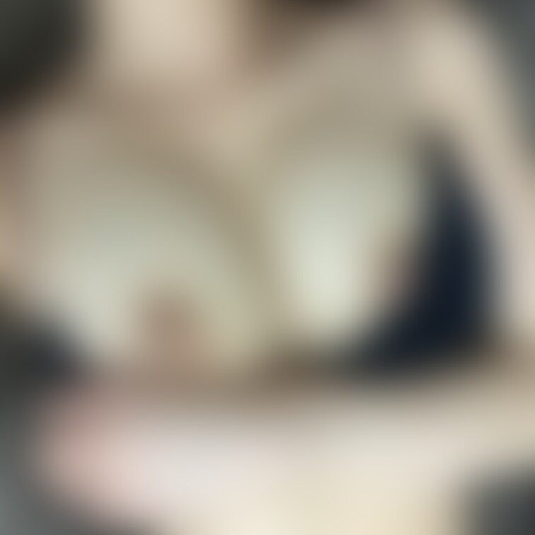 みんな週始めお疲れ様(/// ^///)

明日も朝早いの… 応援して🥺💞

