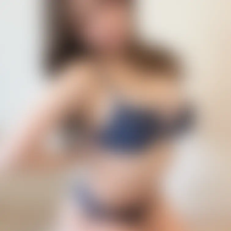 【4枚目乳首＋顔出し注意🩷】

最近投稿してなかった下着🫣新しいの下着でまた撮影したいけどクローゼットパンパンなので