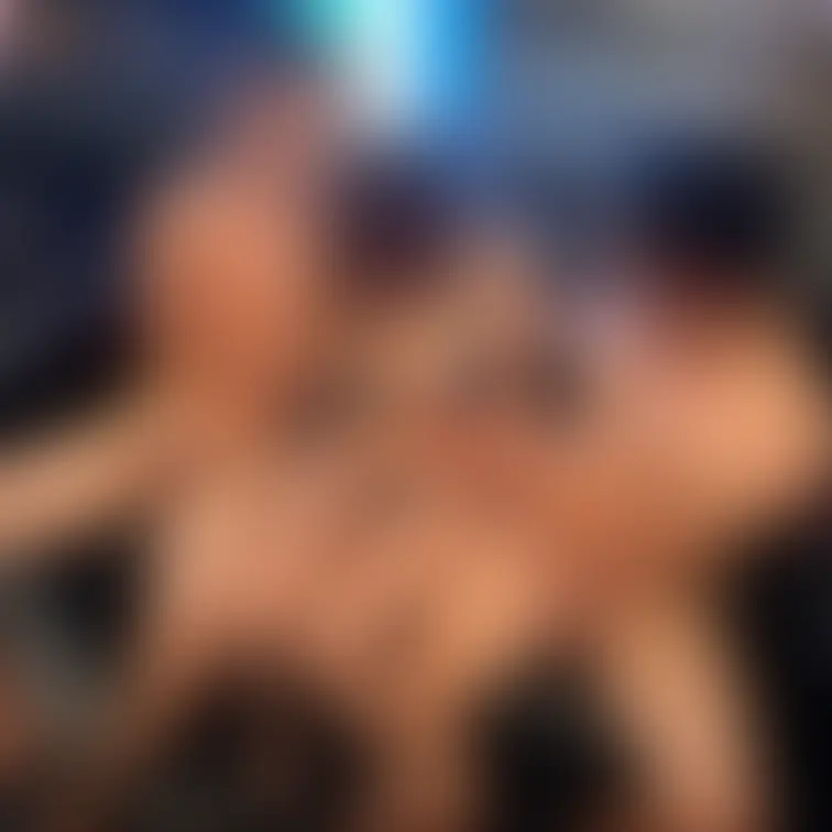 単独さん「めっちゃエロいおっぱいしてますね」
単独さん「もうブラ外しちゃいますか!」
妻「🙈💦」
