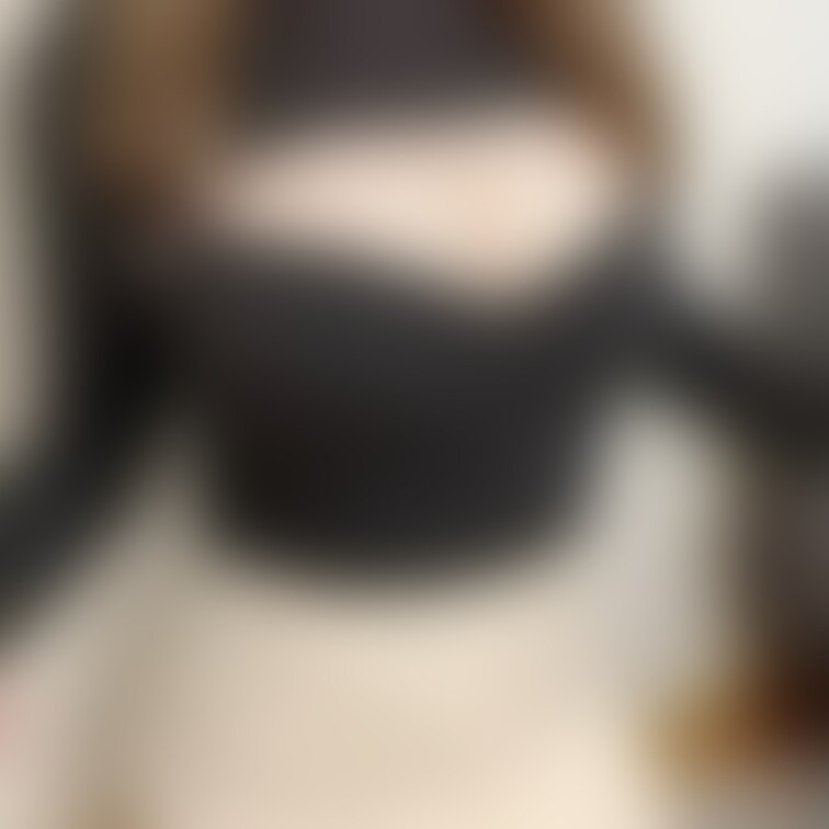 TikTokで踊ってます🕺
コメントでハッピーになれるので
コメントいいね♡していってください💓
生着替え