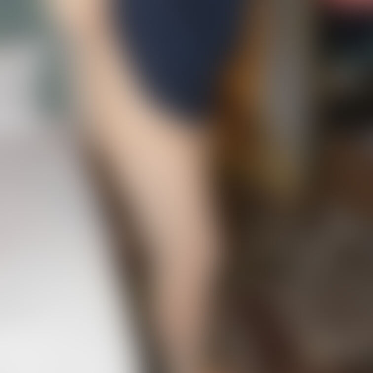 【ストッキングを脱ぐ姿①】

帰国子女のお○○○さん…

ホテルに到着してストッキング脱いで全裸に…

セッ
