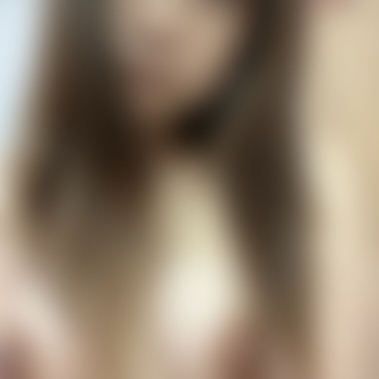 素顔大公開♡♡えっちな人妻に見えるかな😘