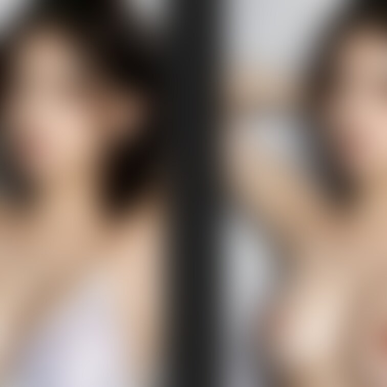 着衣と脱衣を並べた画像です。画像№349