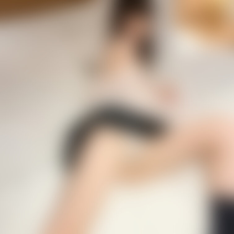 高画質過去画(〃•ω‹〃)♡

1枚目自分的にすき🌱

なんか制服なのに女っぽいから🙂

