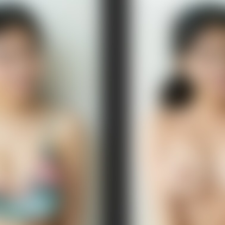 着衣と脱衣を並べた画像です。画像№615
