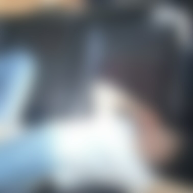 他人棒とカーセックスの様子をご覧下さい。

動画も出してますが写真だとまた一味違いますのでご覧下さい。