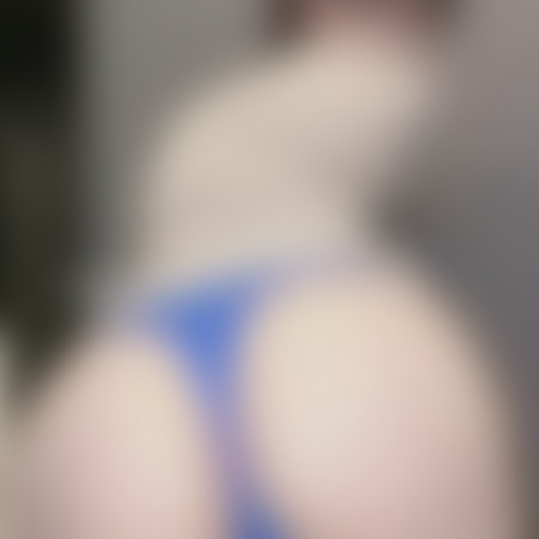 お尻丸出しで部屋のドア開けっぱなしにしてたら
おじさん覗きにきた🫣🩷興奮

《いいね♡》が活動の励みになります🐈‍