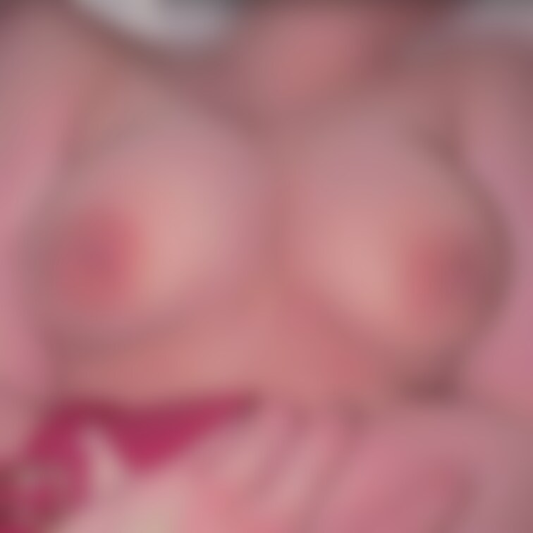 突かれる度におっぱいが揺れて面白い