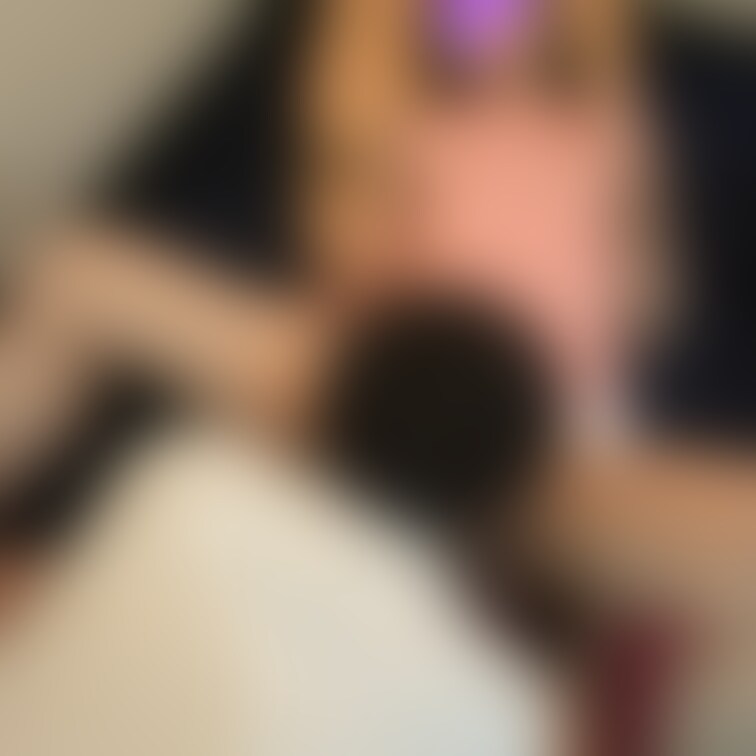 <本日の1枚>+1
目の前で妻が、こんなに大股を開いて、初対面の男性にクンニされている…