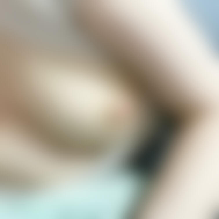おっぱい大きいなぁ
って思う時と
今日なんか小さいなぁ
って思う時がある。