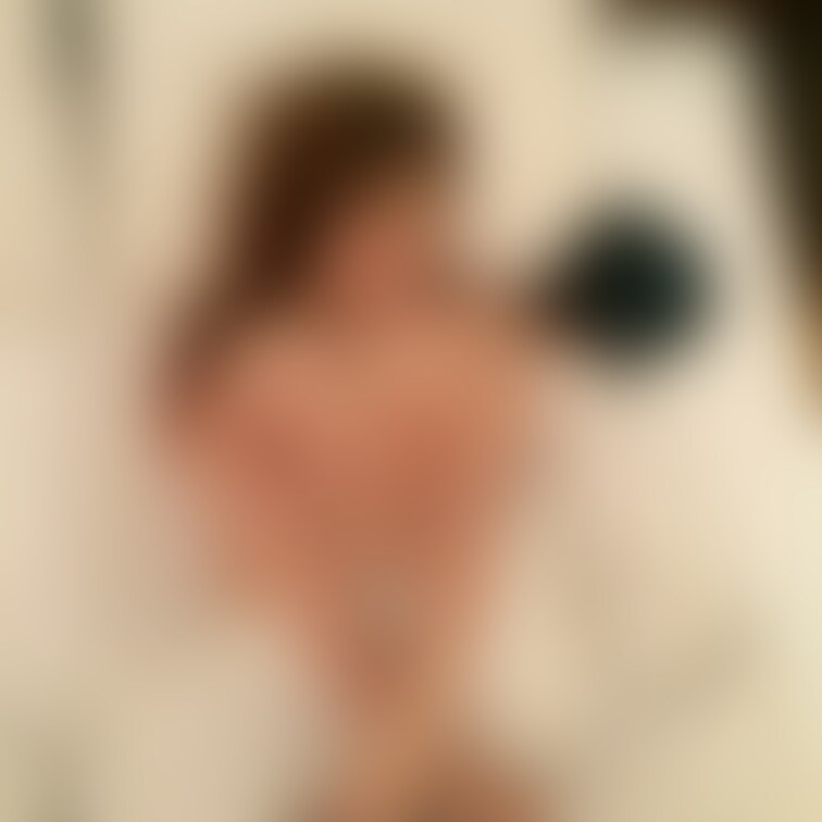 天然Jカップ　彼氏はホスト
ホストに狂うといいことない
この子と話してるとつくづく思う

案の定ホストで借金
