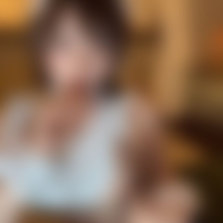 メイドさんチラッ
次はいつ御奉仕させてくれますか??
放置プレイは無しでお願いします( . .)"