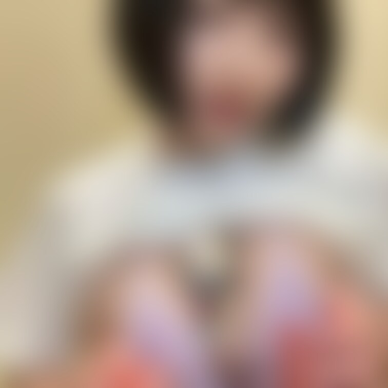 「オ〇オンビー〇の缶を…パイズリして…」
〇ール缶なのにモザイクをかけたら…
何故かエッチな雰囲気に…
※