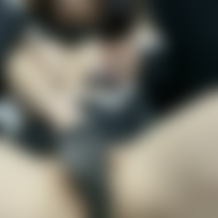 
皆さんこんばんは❤︎.*

今回は、お仕事から帰ってきた後のOLスーツ姿のまま、ご奉仕エッチしちゃいました💕
