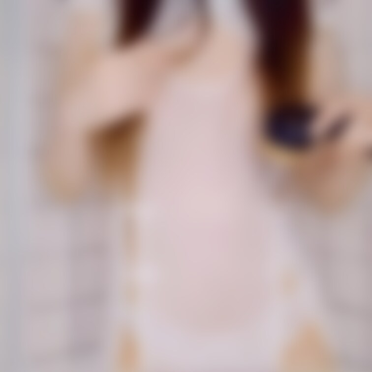 The usual shower masturbation in a Chinese costume. She has 