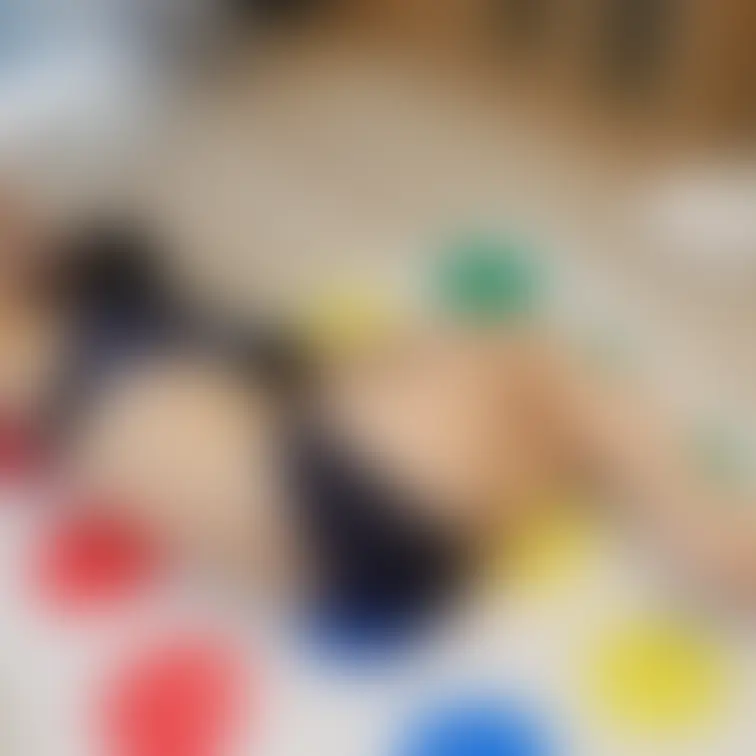 みずきの家から着てもらった自前下着セクシーポーズ撮影。彼女は普段はこんなパンツ履いてるんですねえ。

セクシーアイド