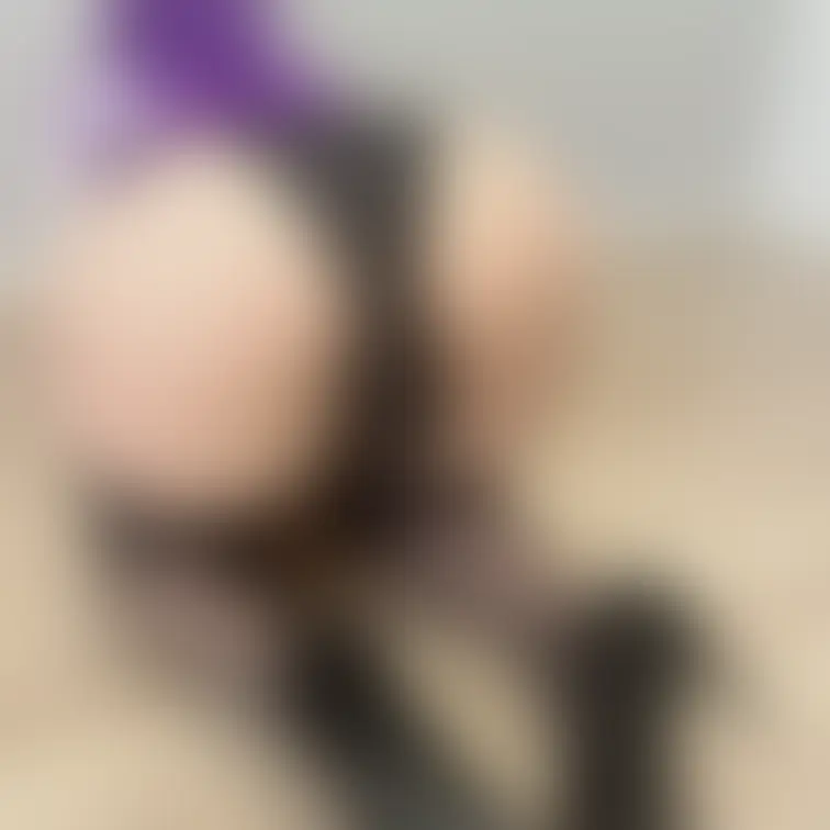 斜めから↗️
良い形でしょ?極上のお尻、丸見えで見たくない?🍑✨