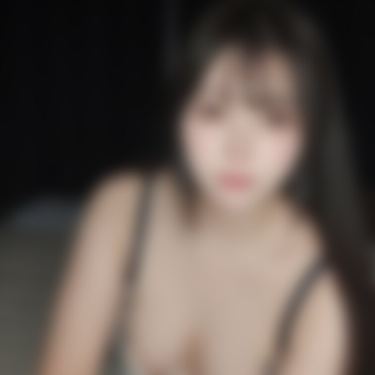 下着姿でエッチ♡
下着姿で撮ることはあまりなかったから、新鮮だった🐟
新しい下着ほしい〜〜!