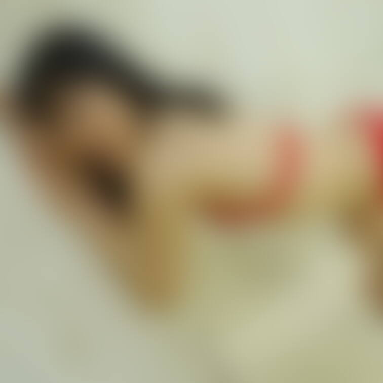 セクシーポーズ💄💋
暑いけど
汗流しながらエッチなことするのは
嫌いじゃない！！