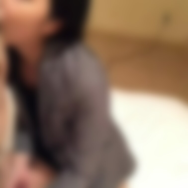 数年前の動画です。
スーツにザーメンをぶっかけられちゃいました😄
ショートムービー📽