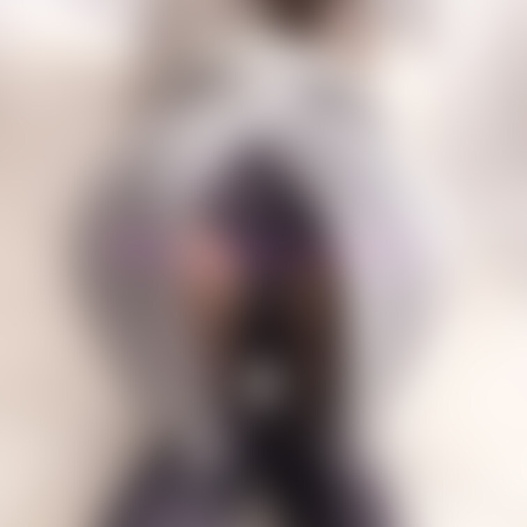 スリット入ってる奥さんは…
⇩
⇩
⇩
⇩
触られたがり💖
という統計結果が出てるとか出ていないとか…
⇩