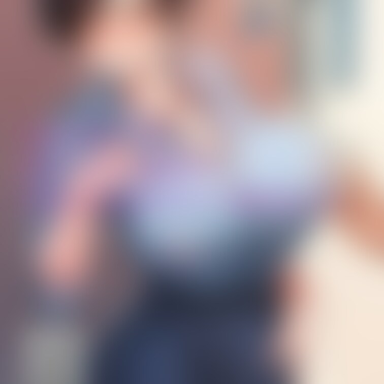 2021/10/13（2）　
銀行で…あしを…股を広げて…乳首ぽっちを見せびらかして…変態行為…///

今日は…会社の