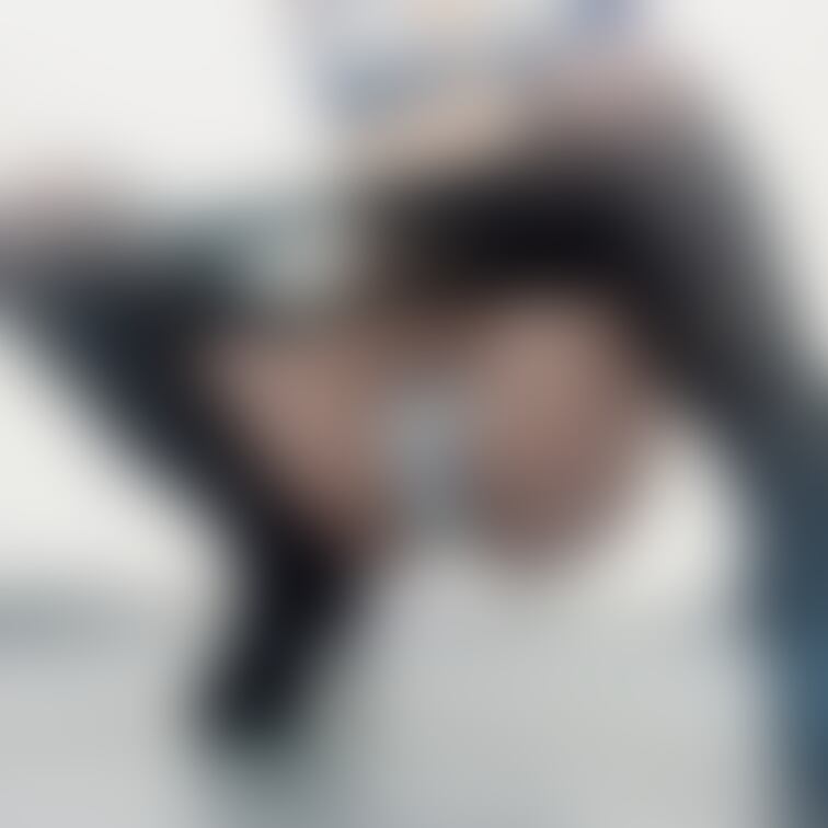今日の下着♡
友達と出かけた時に撮りました🤭公共の場で脱ぐ事に興奮するようになってきてしまったかも･･･