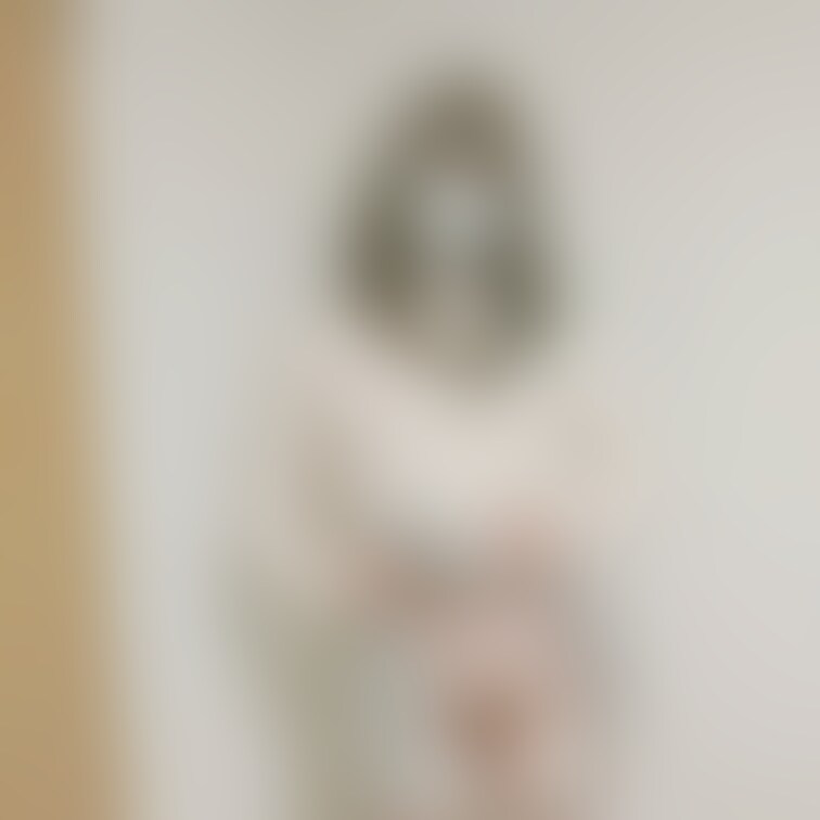 オナニーの日なので少しの間だけ全体公開チャレンジ❤️

ごまめのセーター女装💕
暑くなる前に撮ったセーター&白パン