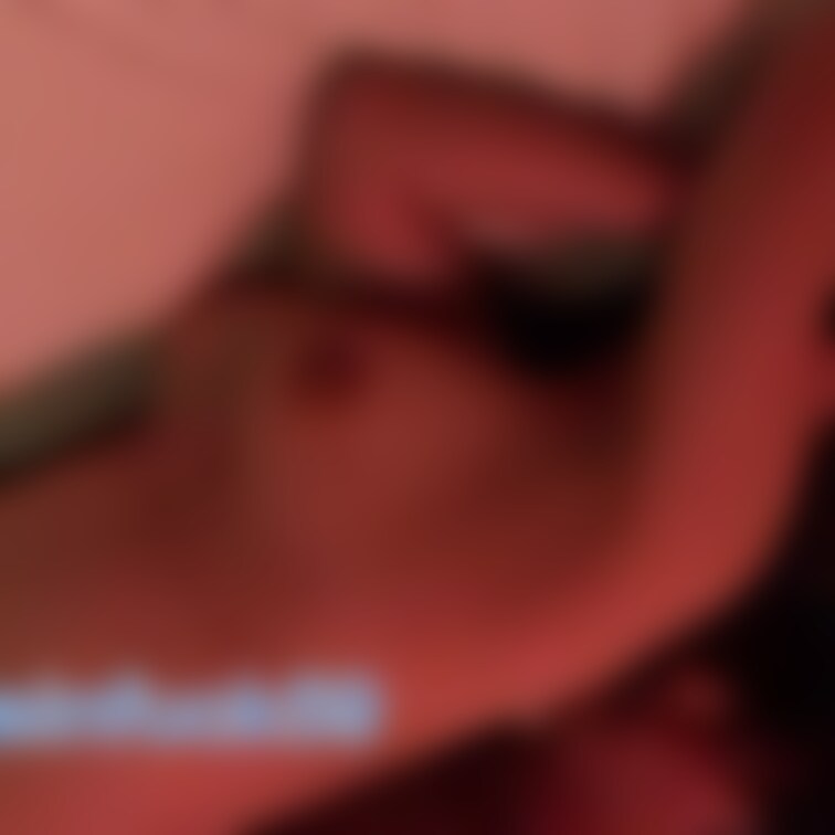 いつも応援していただいてる皆様へ。短時間ですがモザイク限界まで薄い動画をご用意いたしました。
単独男性に側位でバックさ