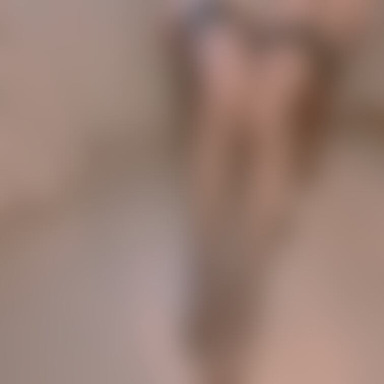 ❤️足フェチ様へ❤️
素足だと自信がなくて、、
網タイツに助けてもらっちゃいました🤭💕💕