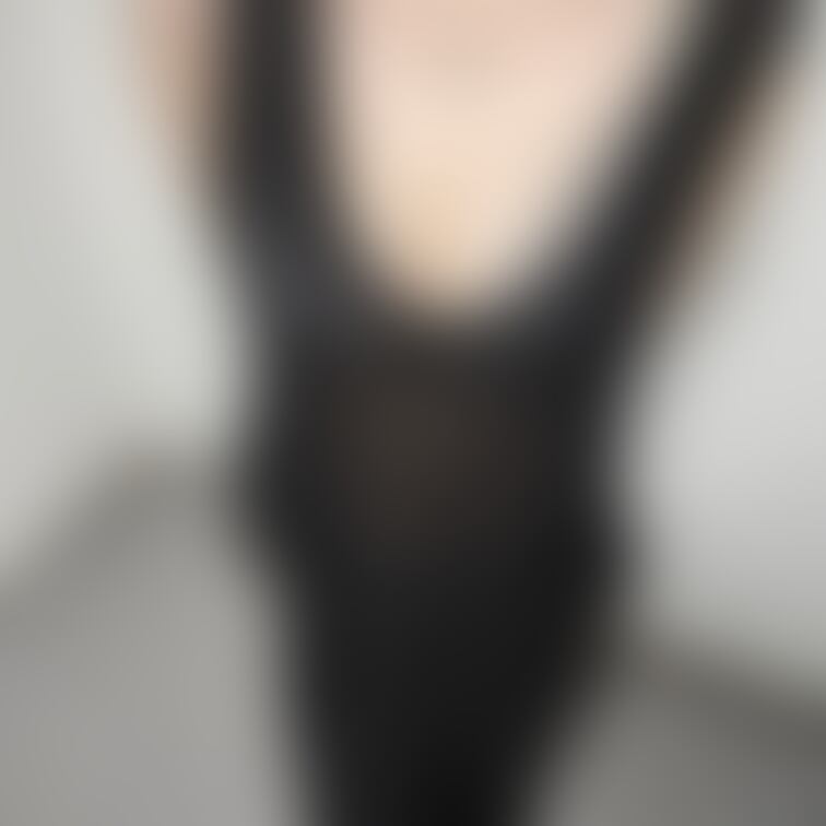 おはおっぱい！
るかの透けおっぱいで今日も1日頑張ろ！週末は動画どんどんあげてくから、楽しみにしててね☺️