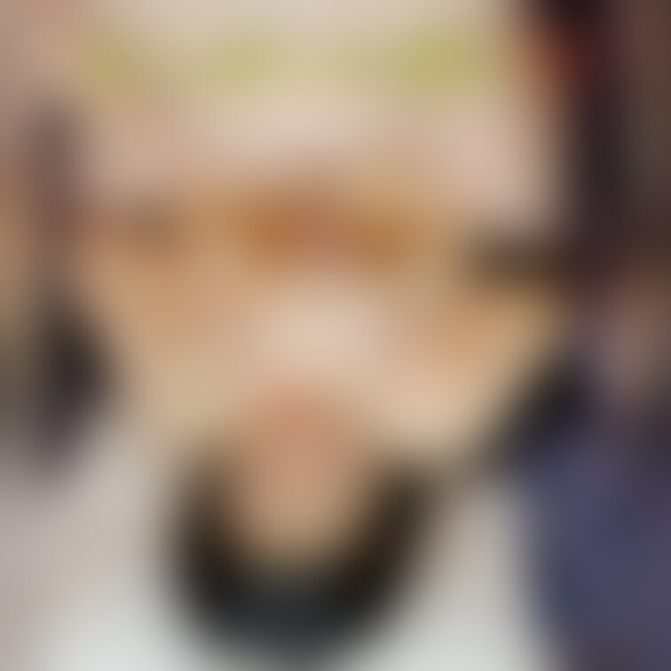 おっぱいに挿入⁉️
熟女　ぽっちゃり　巨乳　爆乳
本編はこちら↓
https://myfans.jp/posts/