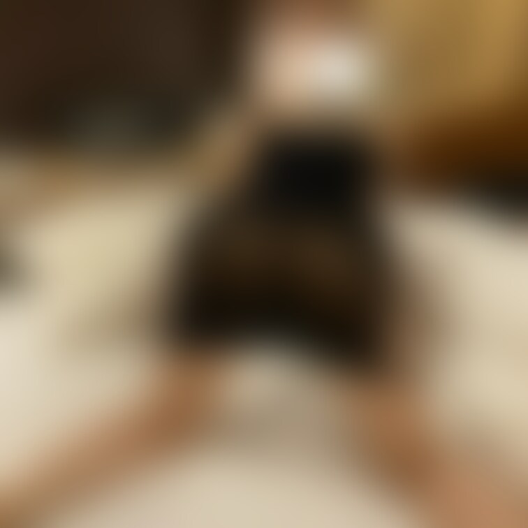 結婚してから…
夫以外で
6本他人棒経験済みのかえで💓のオマ◯コ✨

大量中出しも経験済み❤️

昼間からこ