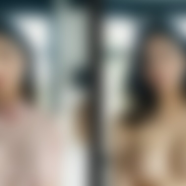 着衣と脱衣の並べた画像です    画像№1584
