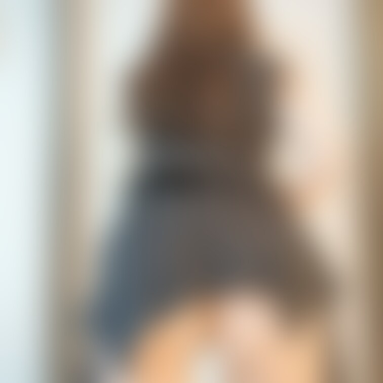 無料に載せた写真の続きです😆
白いパンツが最高にエロいです😆
気に入った人はいいねをよろしくお願いします😆