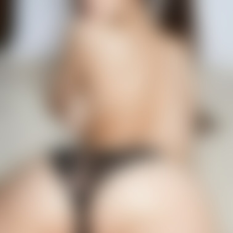 お尻フェチさん・Tバック好きな方、ぜひご購入ください😊下着無しver.希望のコメントが複数あればそちらも投稿します※有料