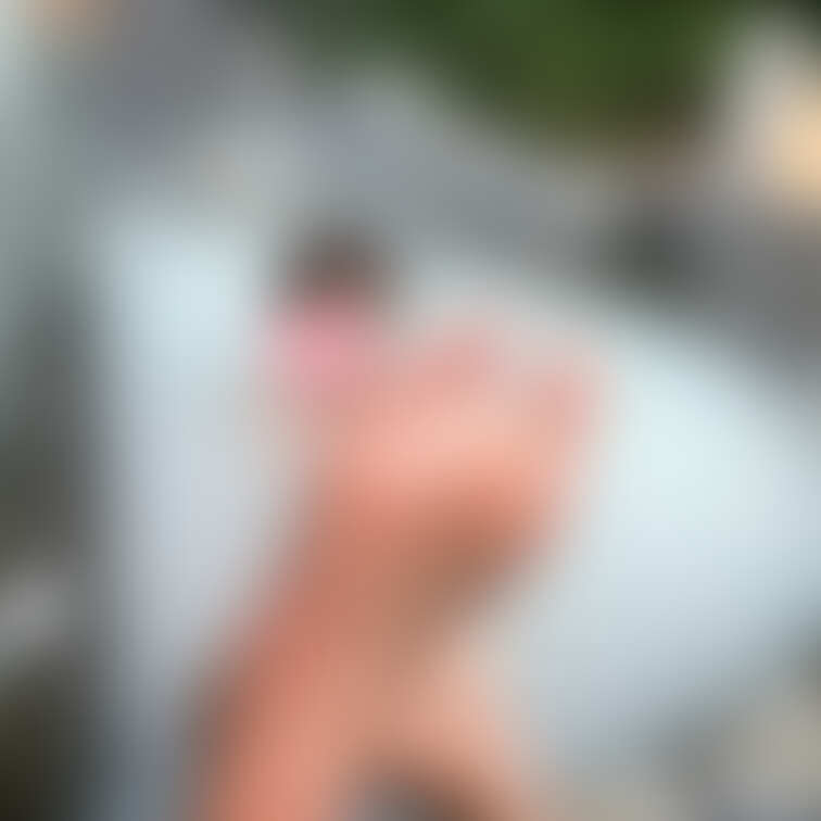 湯船の自撮りもけっこう大変
浮力でなかなかポーズ撮れないし、セルフタイマーの10秒ってすぐだもんね
 川北温泉@北海