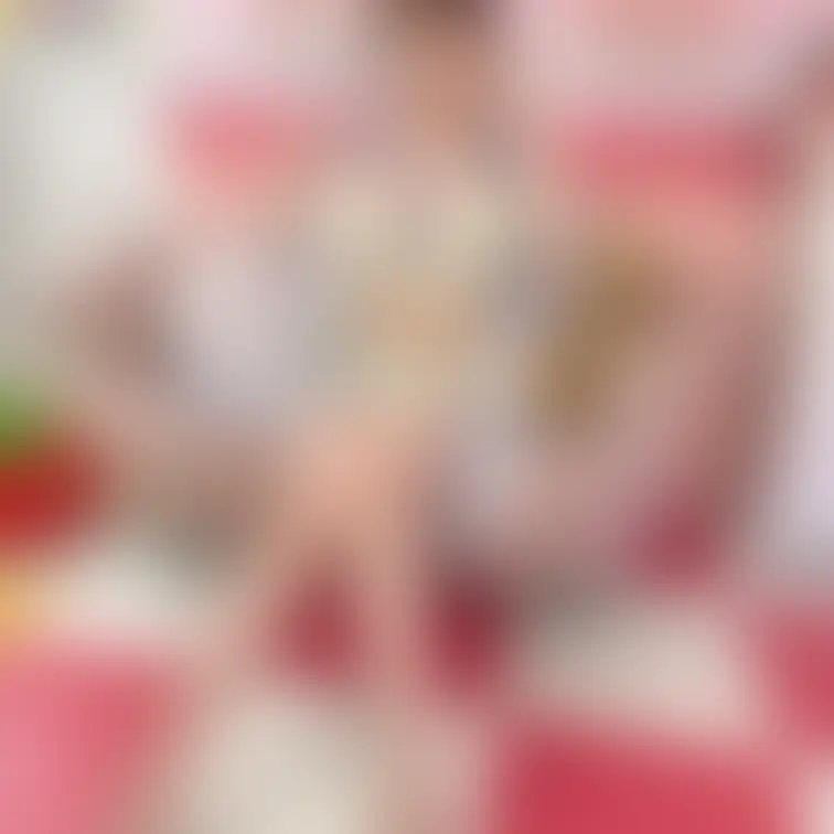 新作投稿♬
お待たせしました💓
先日のファンサイト撮影素材を投稿スタートします♪
似合ってる？
かわいいください