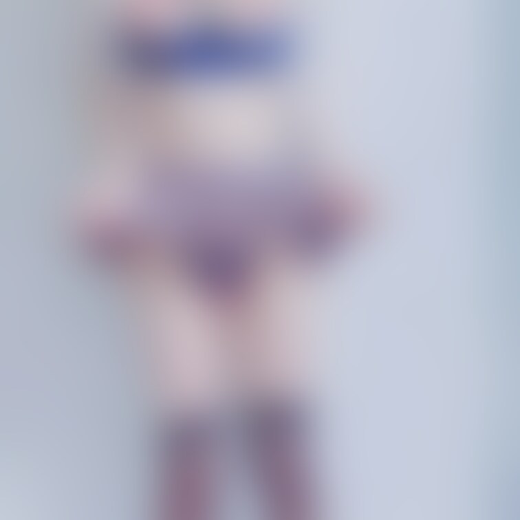 教室でオナニーをしているところをクラスメイトに隠し撮られてしまった女の子。弱みに付け込まれ、彼に命令されるがまま破廉恥な