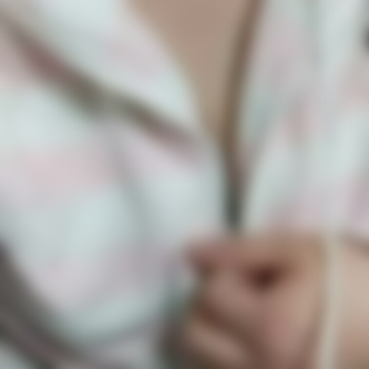 おっぱいむにむに…♡
スタンプ、○○○です🙈💞
（音声はありません）