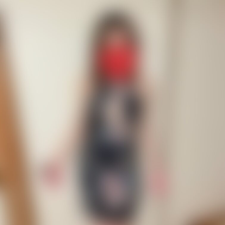 初めて着てみたチャイナ服♡

似合ってるかな(*'▽'*)

腋アップで撮られるのは恥ずかしい(#^.^#)
