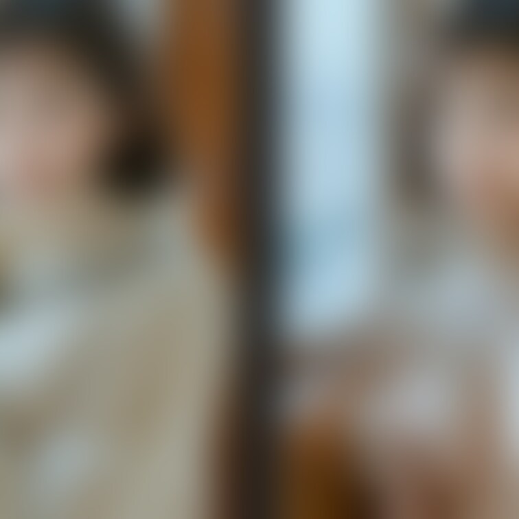 着衣と脱衣を並べた画像です 画像№1384